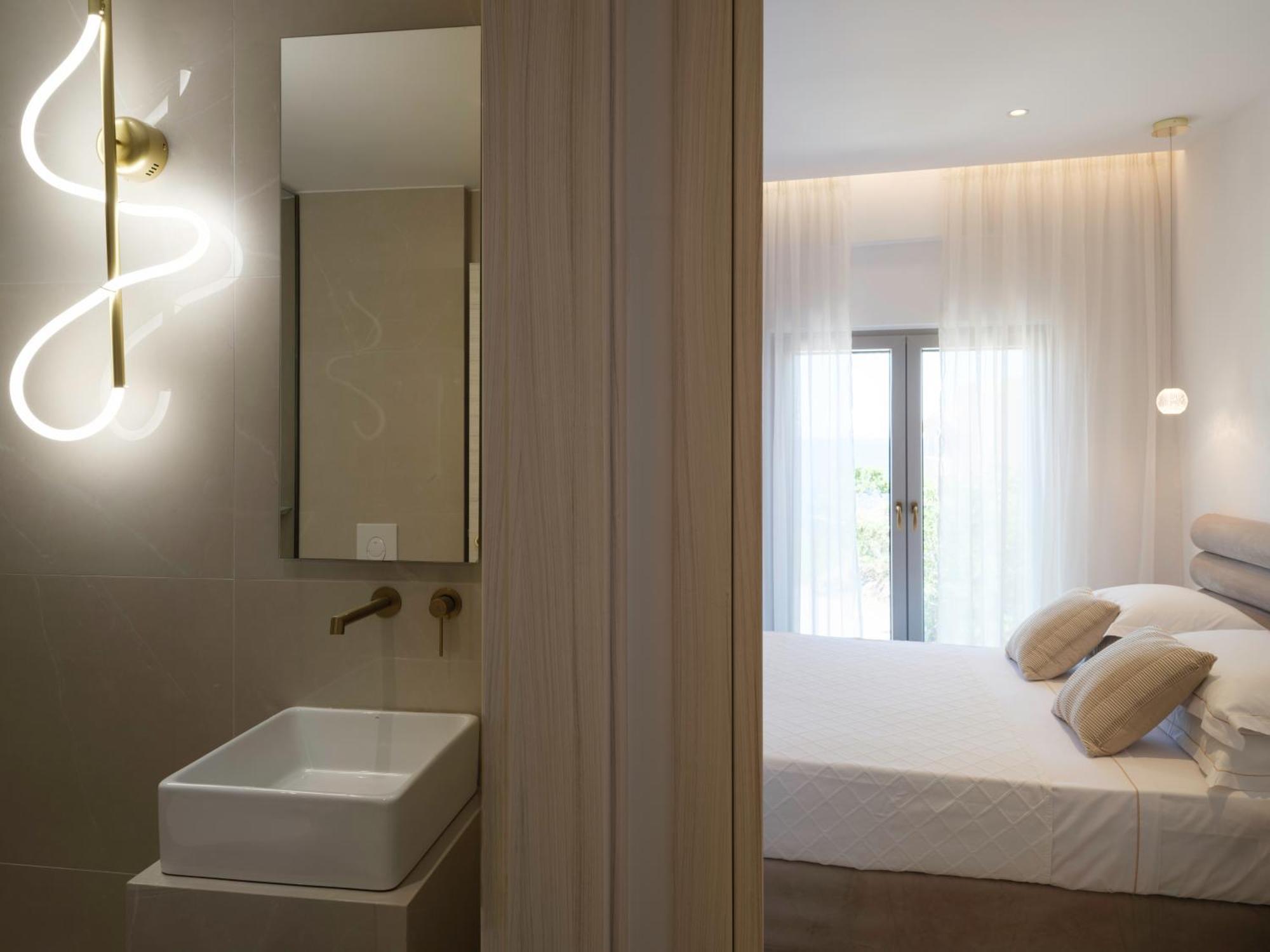 Golden Luxury Suites Bali  ห้อง รูปภาพ