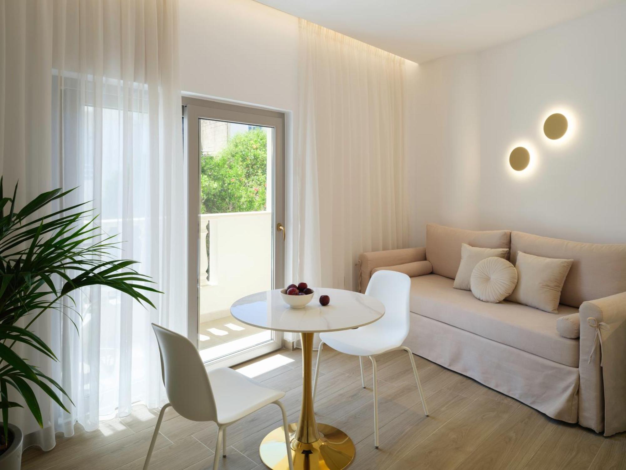Golden Luxury Suites Bali  ภายนอก รูปภาพ
