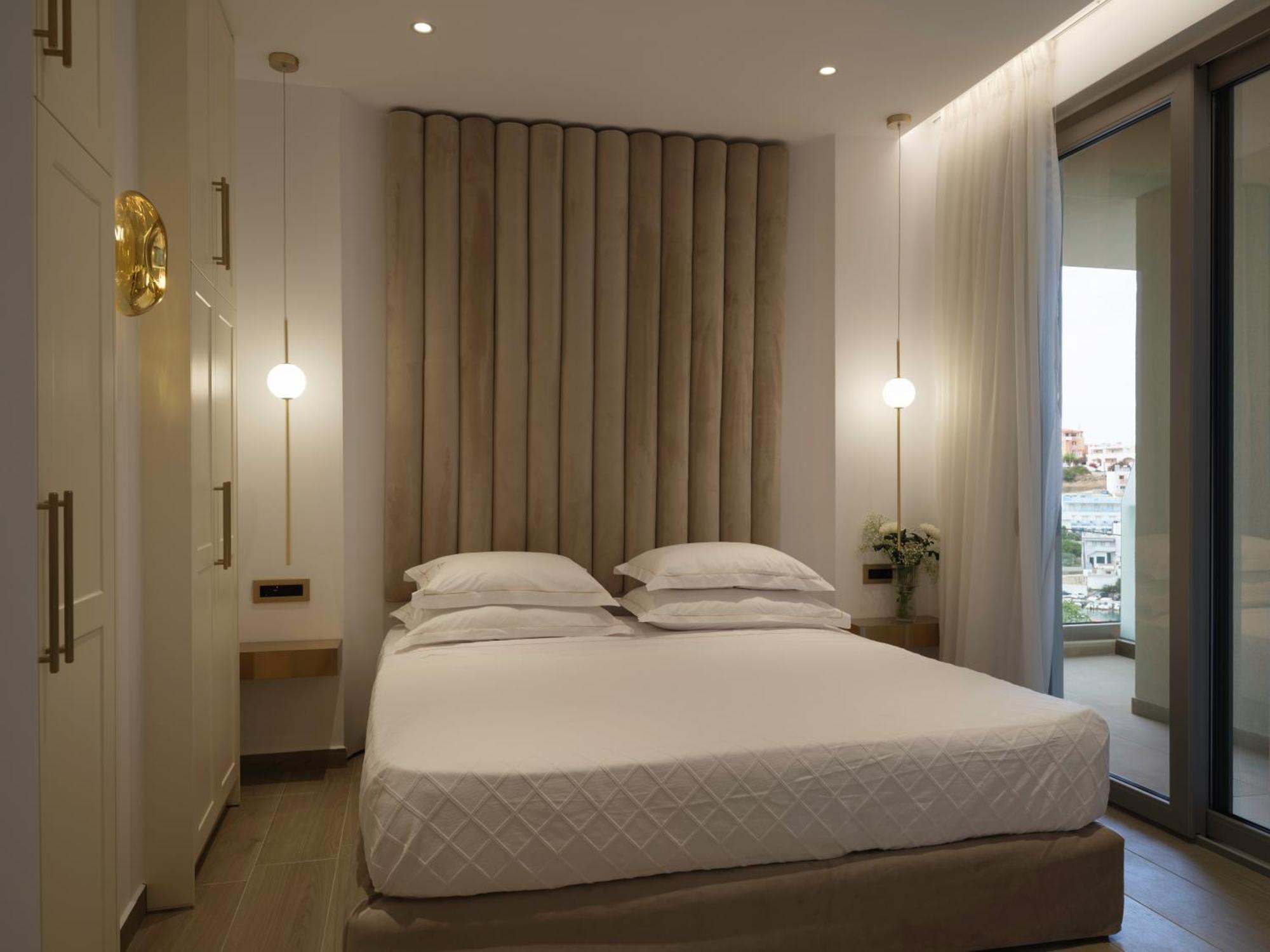 Golden Luxury Suites Bali  ภายนอก รูปภาพ