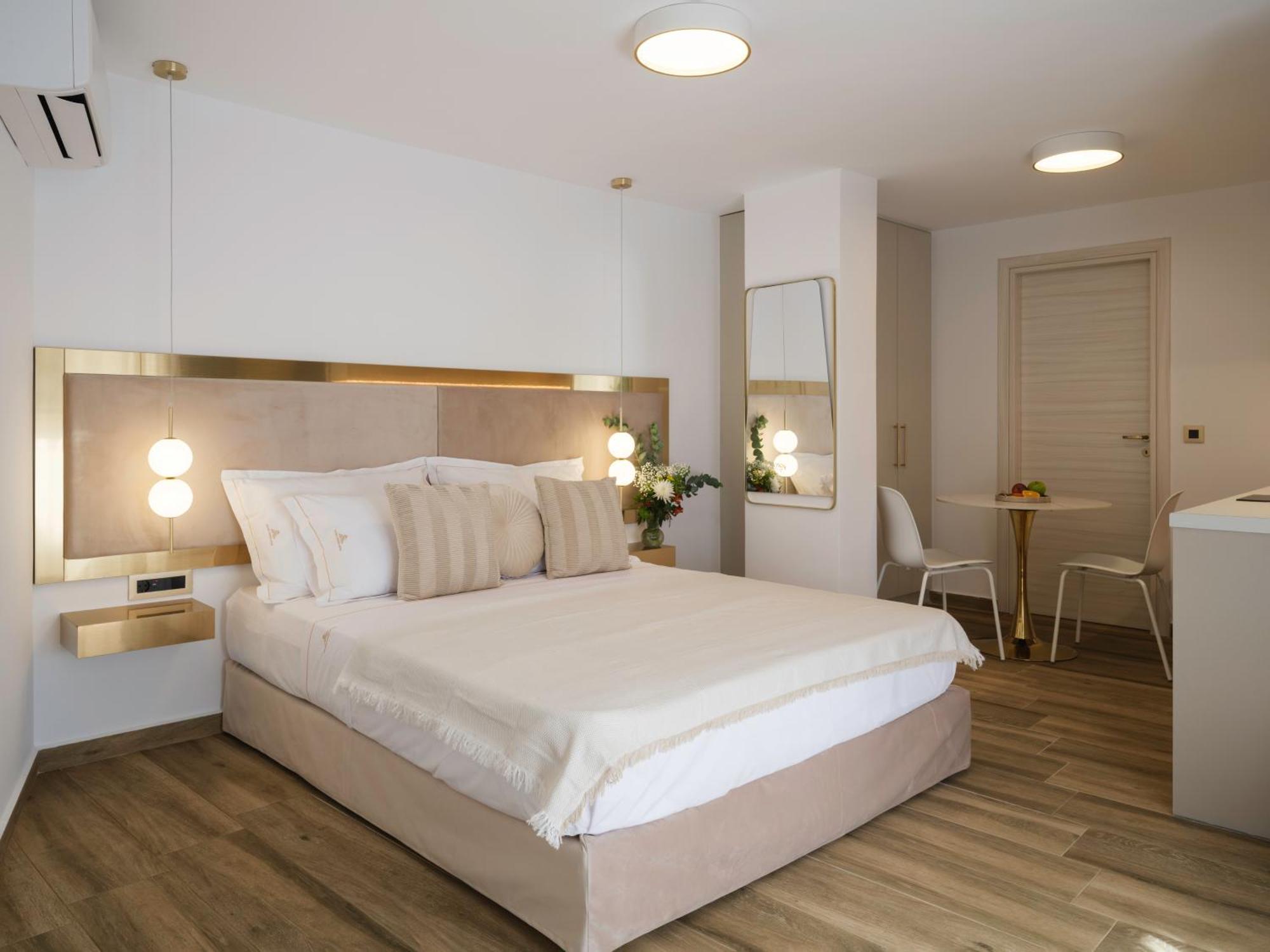 Golden Luxury Suites Bali  ภายนอก รูปภาพ